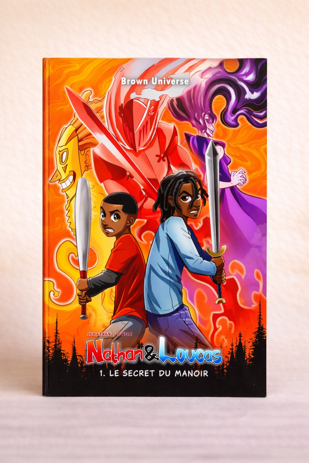 Couverture du livre Nathan & Loucas : Le secret du manoir, livre jeunesse personnages noirs.